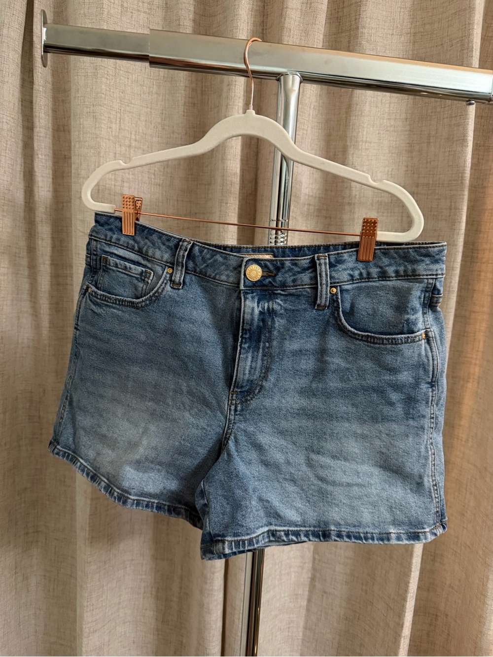 Kut from the Kloth Light Blue Denim Shorts